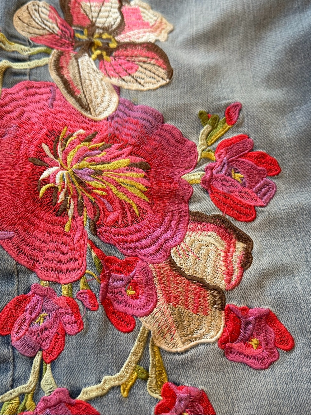 V. Cristina Light Blue Women's Ankle Jeans with Pink Floral Embroidery - size 12 - Picture 2 of 7